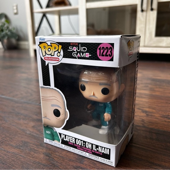 Funko Pop! Squid Game, Player 001: Oh Il-Nam #1223 - Picture 2 of 4